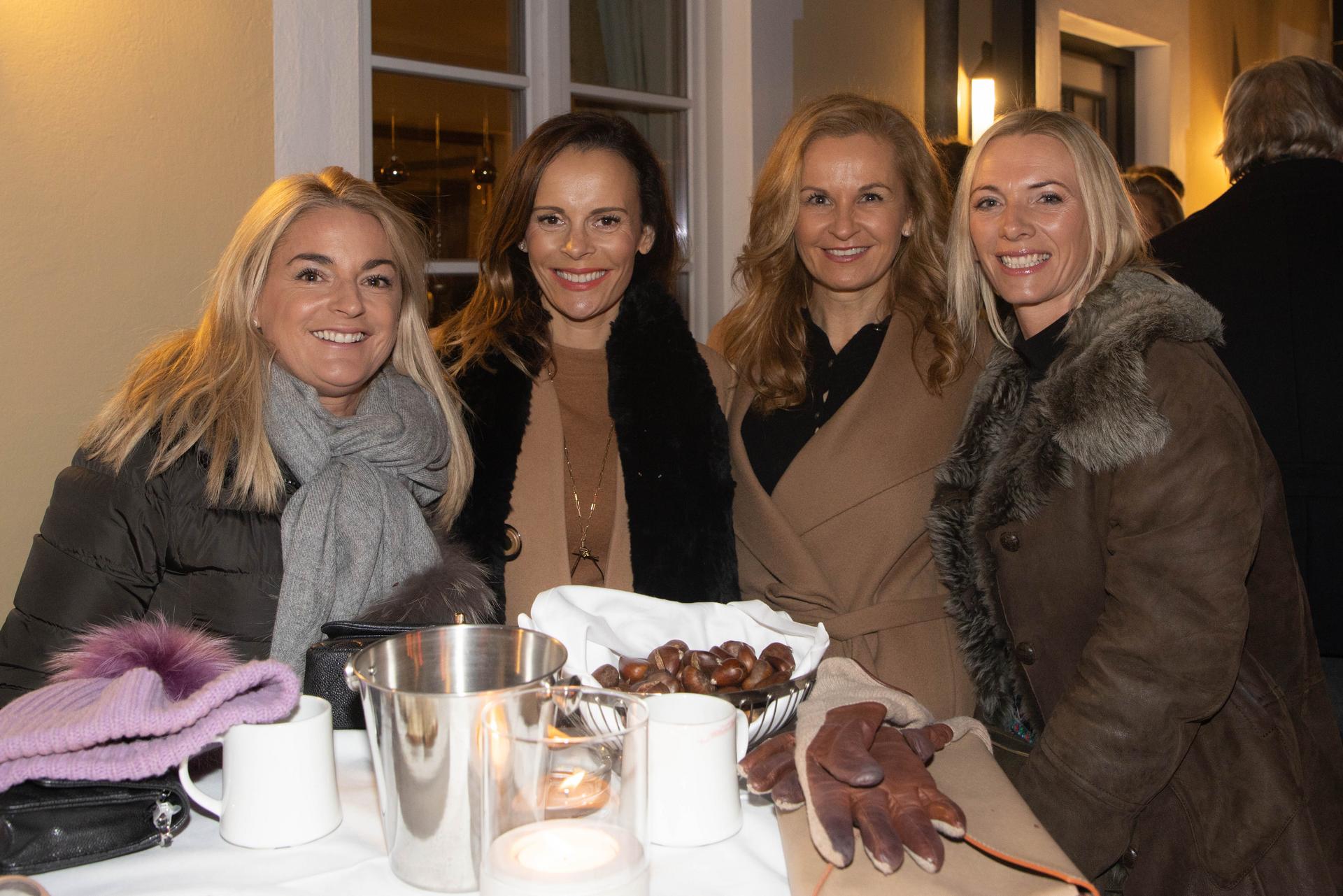 Adventzauber Aigen Charity Adventzauber Aigen Charity Gruppenfoto