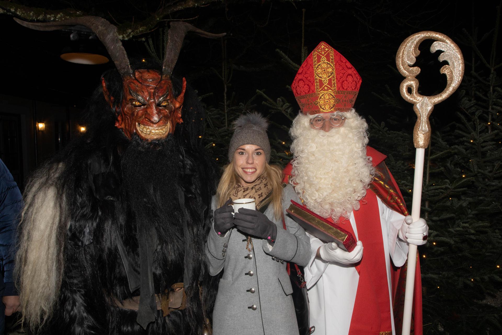 Adventzauber Aigen Charity Nikolaus und Krampus Adventzauber Aigen Charity Nikolaus und Krampus