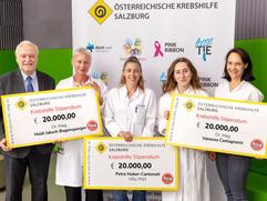 Scheck&uuml;bergabe Krebshilfe Stipendium an Forscherinnen